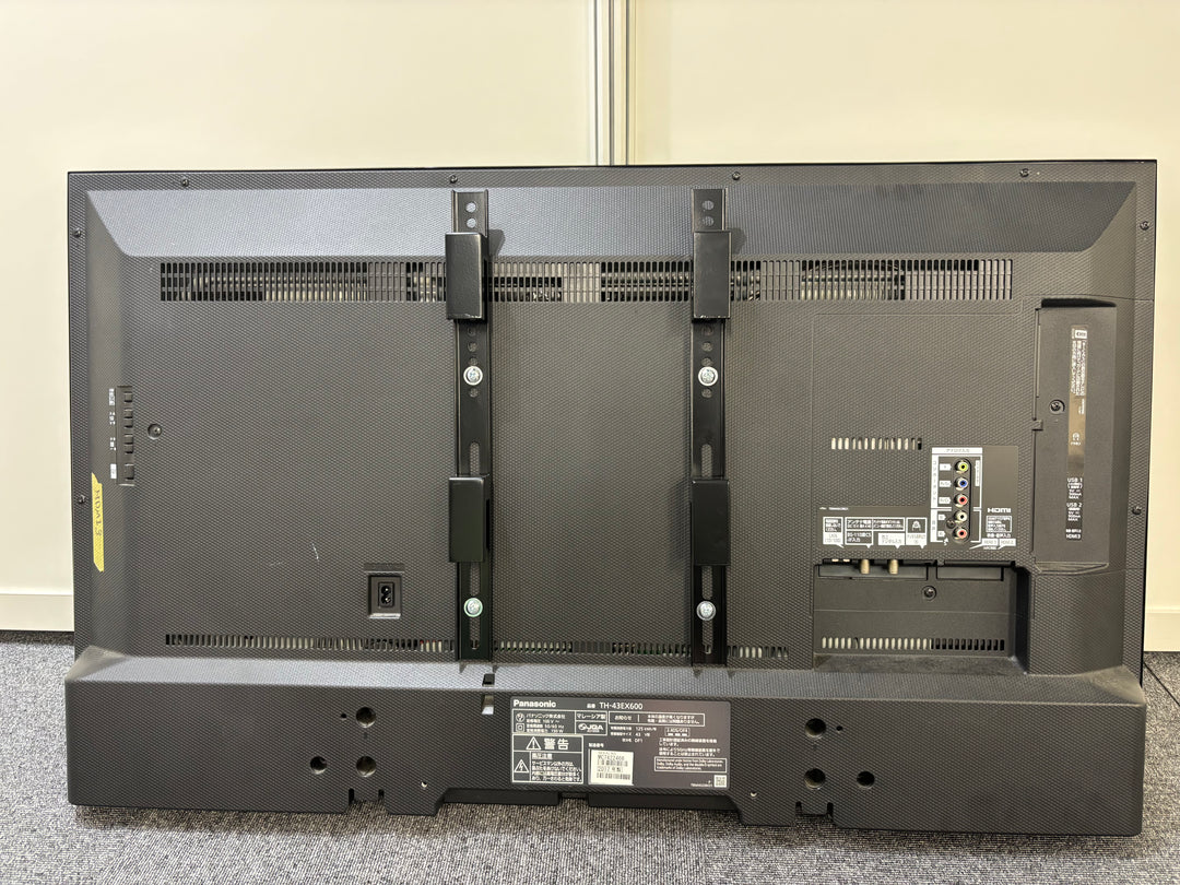 E285J モニター掛け金具 – OCTANORM