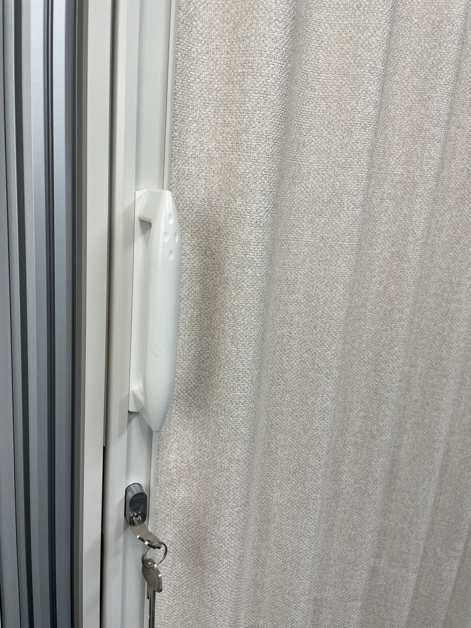 J525W システム用アコーディオンドア(白) – OCTANORM