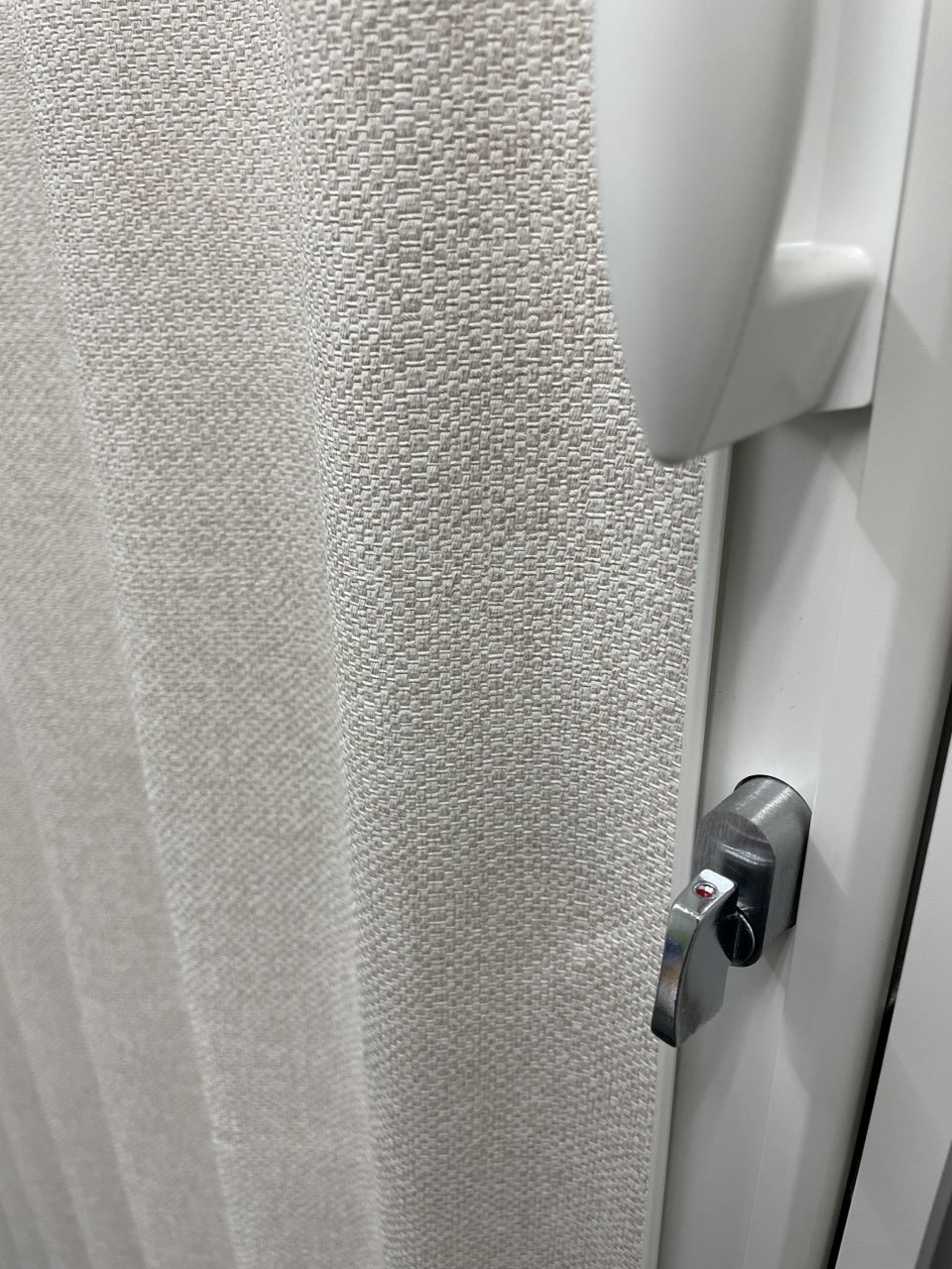 J525W システム用アコーディオンドア(白) – OCTANORM