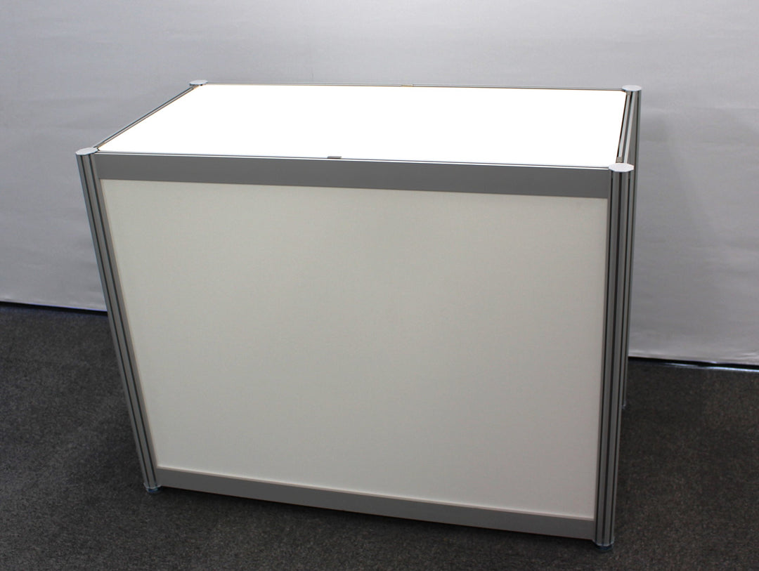 システム展示台 – OCTANORM